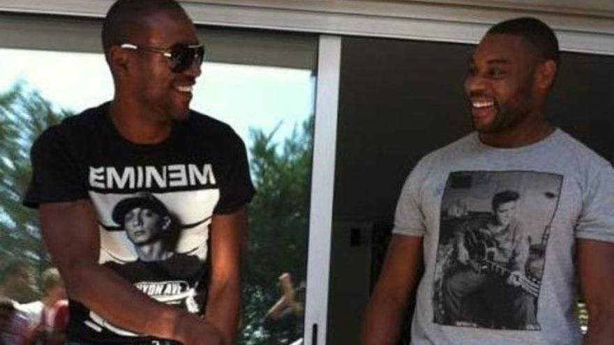 Eric Abidal amb el seu cosí Gérard