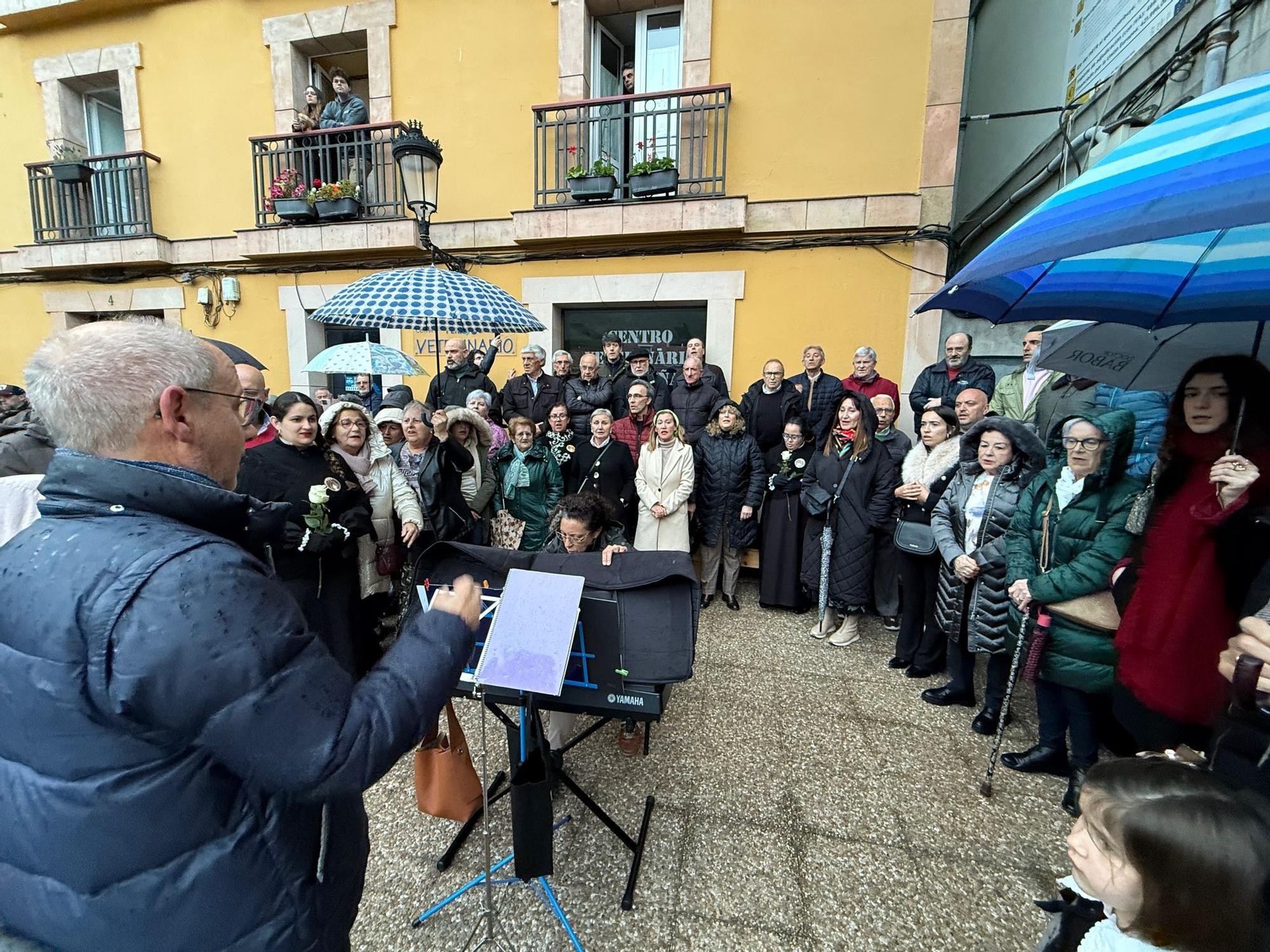 La procesión de Sábado Santo en Candás, en imágenes