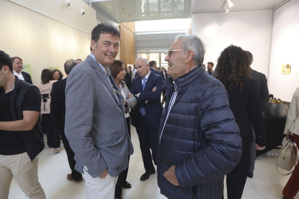 Encuentro empresarial en Sagunt organizado por ASECAM. Recepción y mesa redonda.