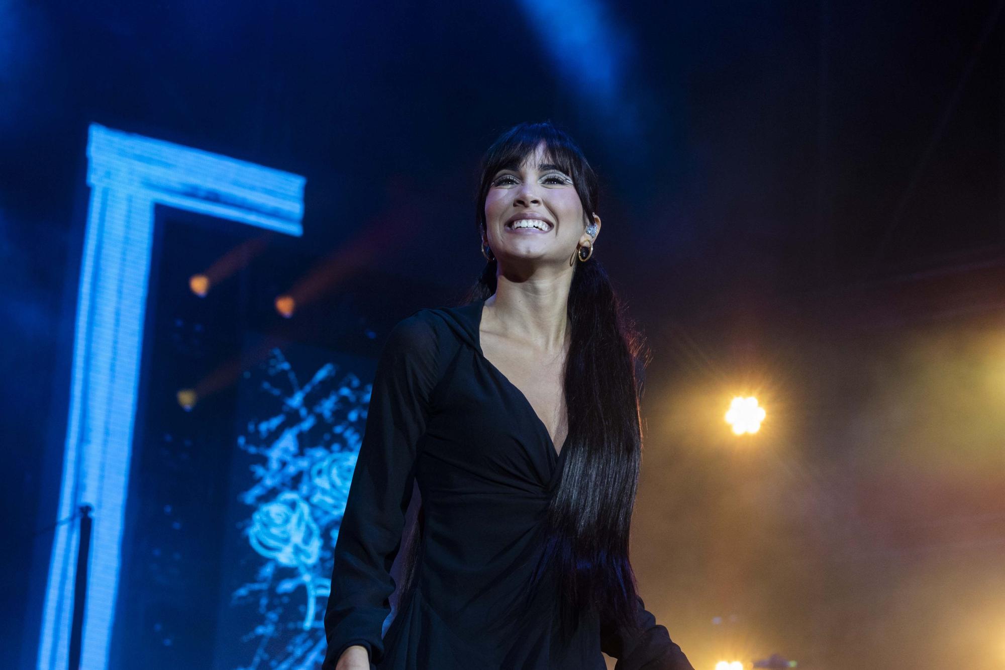 Aitana llena la plaza de toros de València