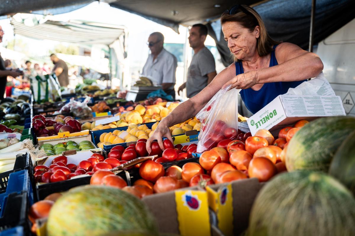Los mercadillos extremeños pierden el 60% de sus ventas en el primer semestre