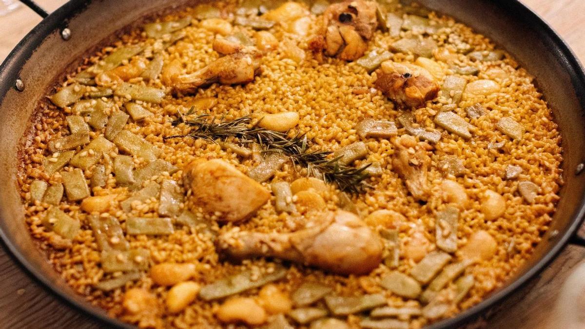 Escama apuesta por una cocina donde el sabor del mar, la calidad del producto y el cuidado en cada elaboración se unen para ofrecer una experiencia gastronómica con personalidad.