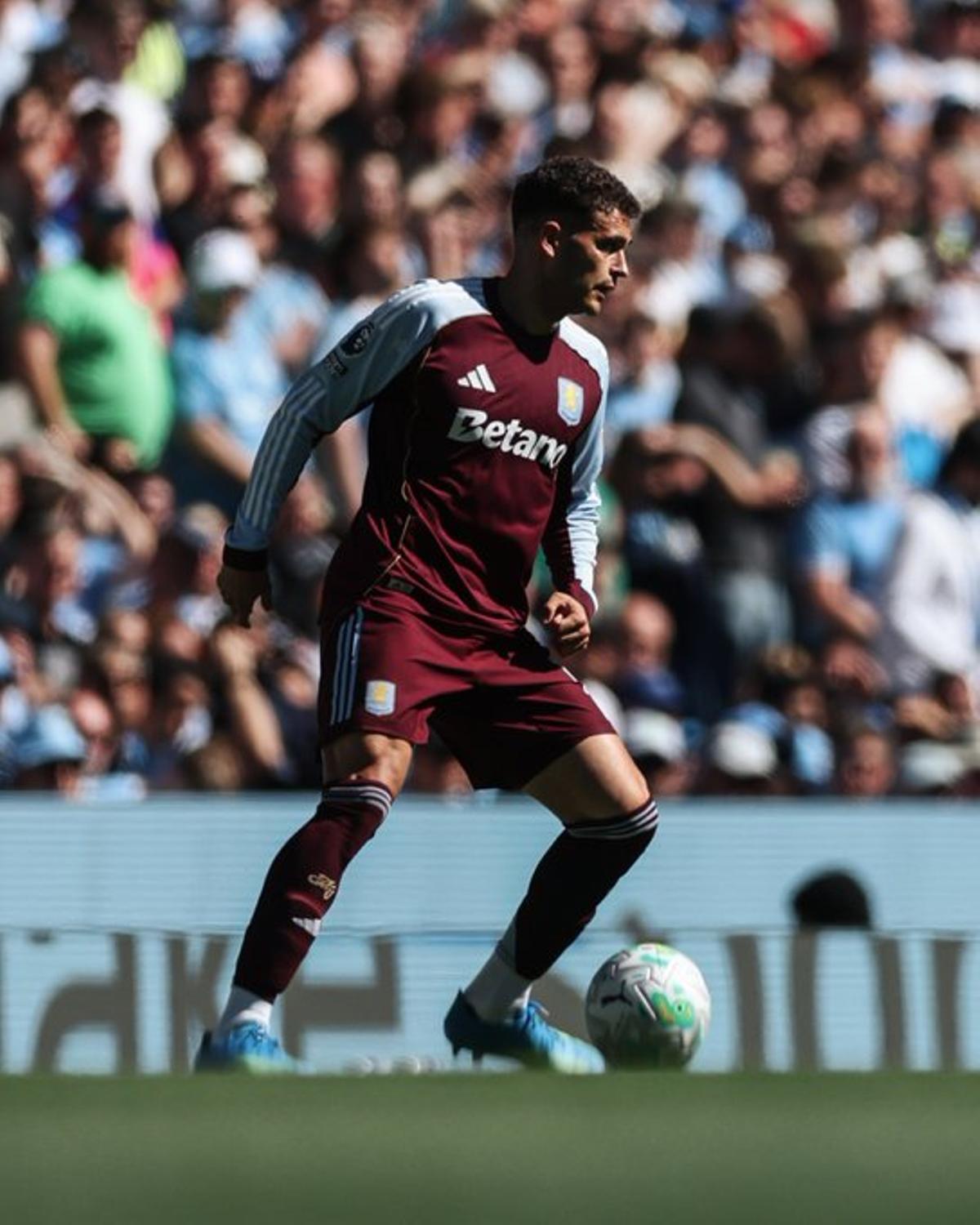 Andrés García jugó la primera parte en la jornada de despedida de la Premier, Manchester City-Aston Villa (1-2)