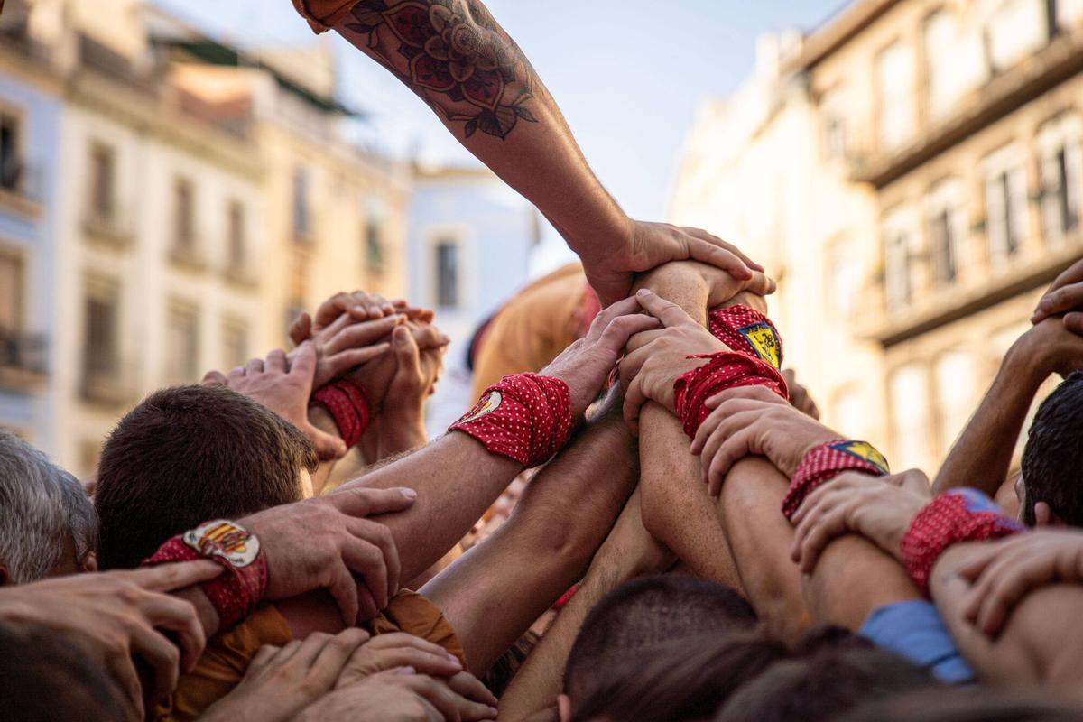 Les imatges de la Diada castellera de colles de l'eix, a Manresa Les imatges de la Diada castellera de colles de l'eix, a Manresa