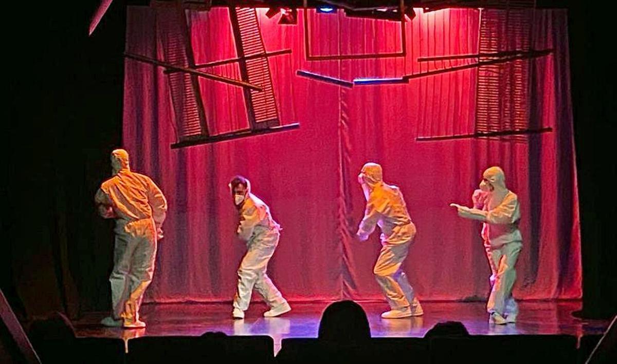 ‘Las ocho’ es un homenaje a los sanitarios.