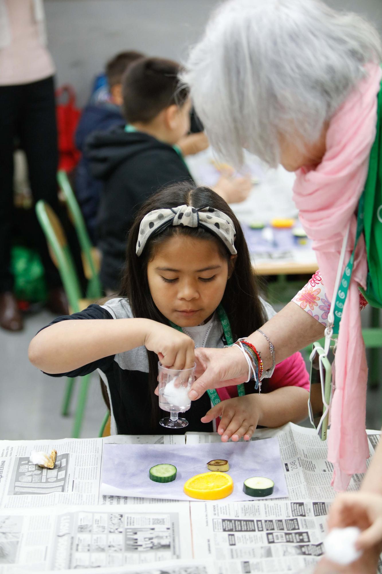 'Ciencia para todos' de la AECC en centros educativos de Ibiza