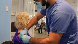 Brussel·les promet vacunes perquè la UE estigui immunitzada el 14 de juliol