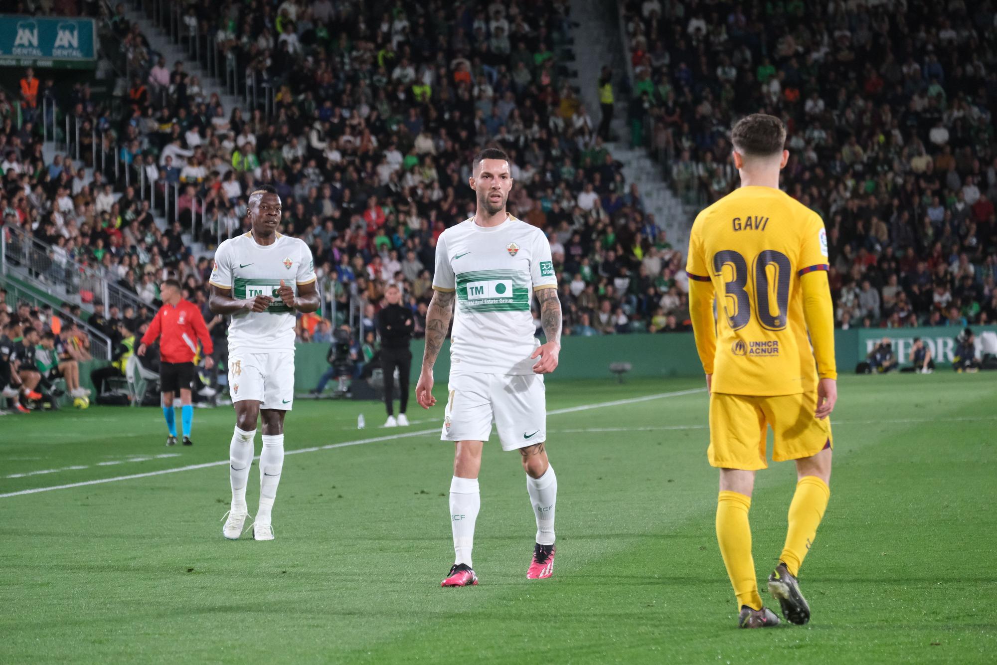 Así se ha vivido el Elche - Barça en el Martínez Valero