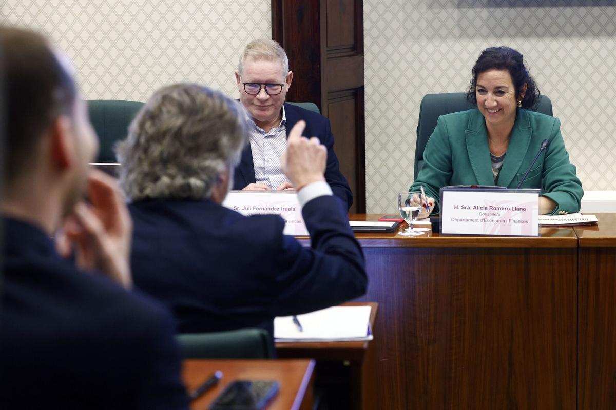 La consellera de Economia, Alícia Romero, durante su comparecencia en el Parlament para informar del nuevo modelo de financiación autonómica pactado por ERC y el Gobierno