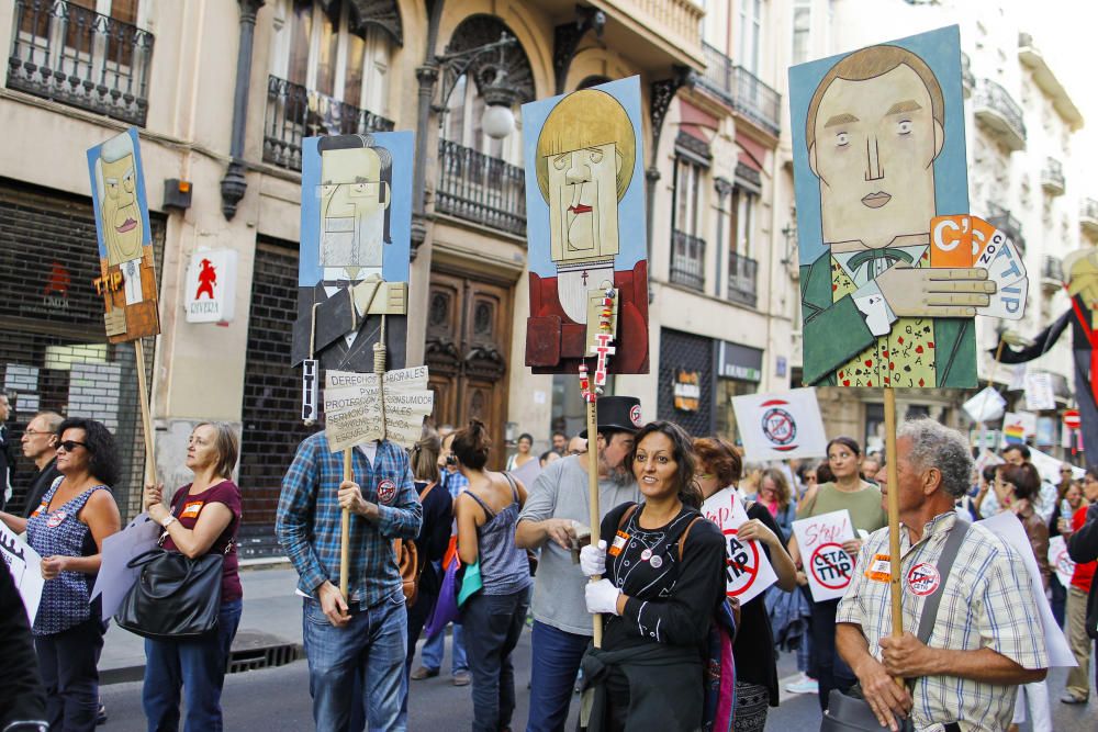 Manifestación de la plataforma Pobreza Cero en Valencia