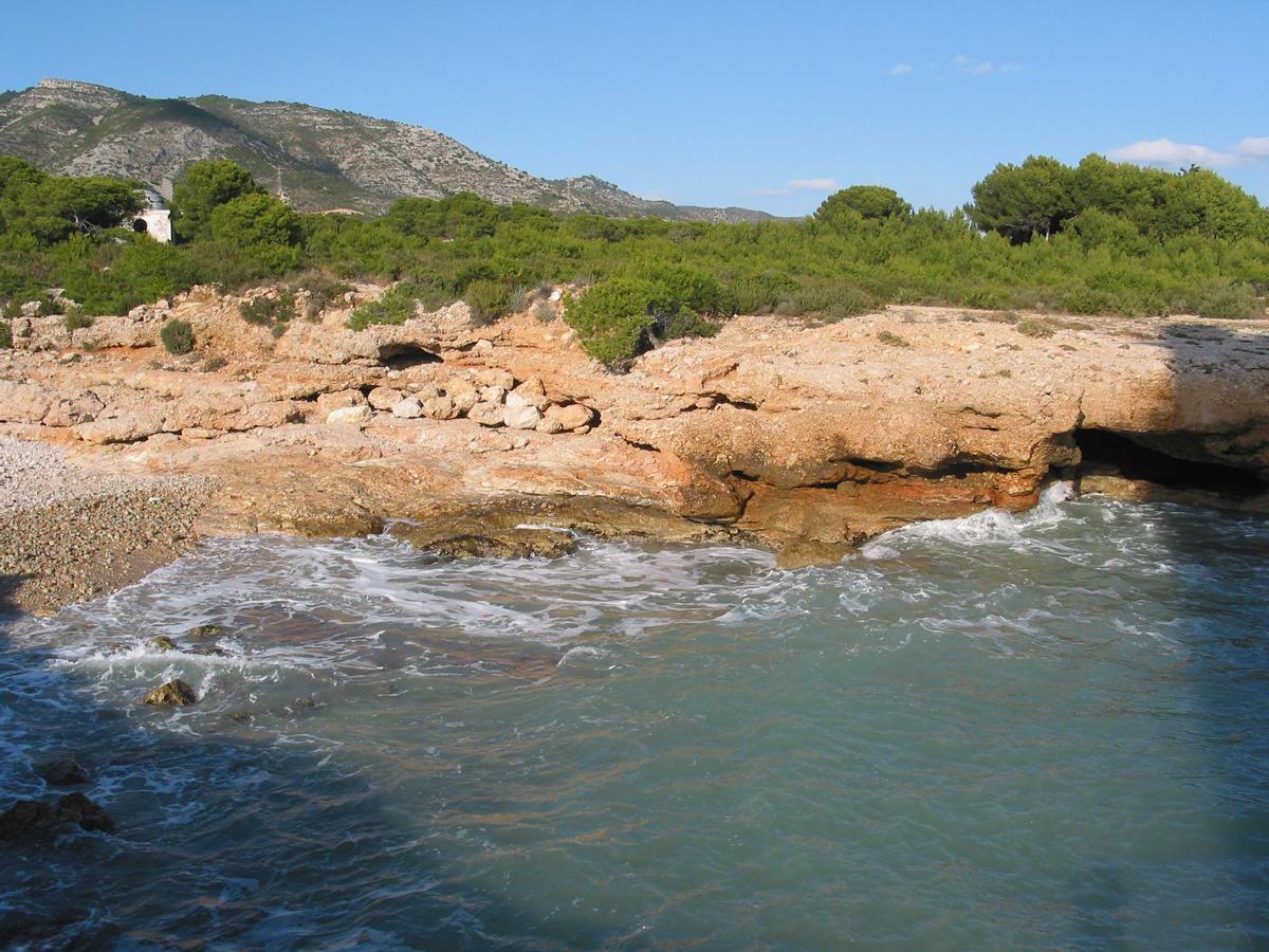 La Cala Mundina de Alcossebre, imperdible este verano para los visitantes a la provincia de Castellón.