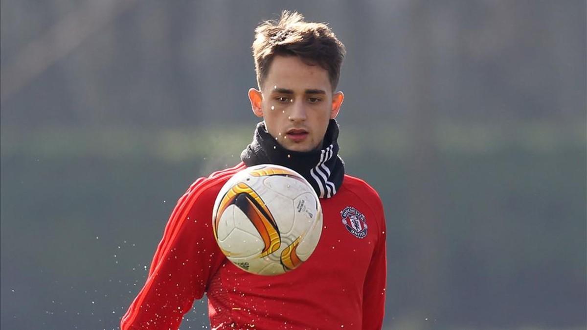 Januzaj tiene 22 años y es internacional por Bélgica