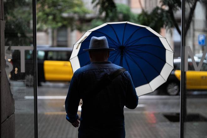 В Каталонии предупреждают о сильных дождях на выходные