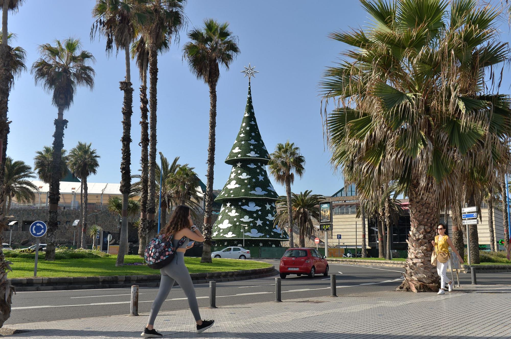 Árbol de Navidad en el CC Las Arenas