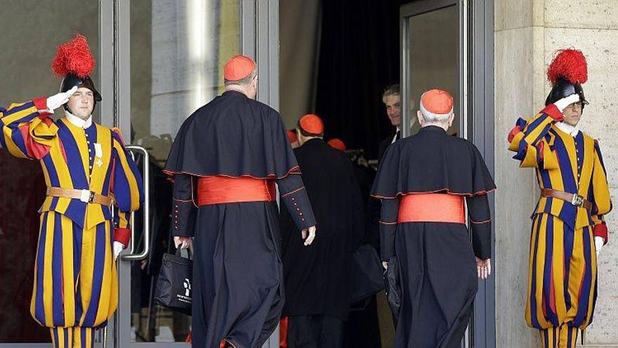 Los cardenales se reúnen hoy para preparar el cónclave