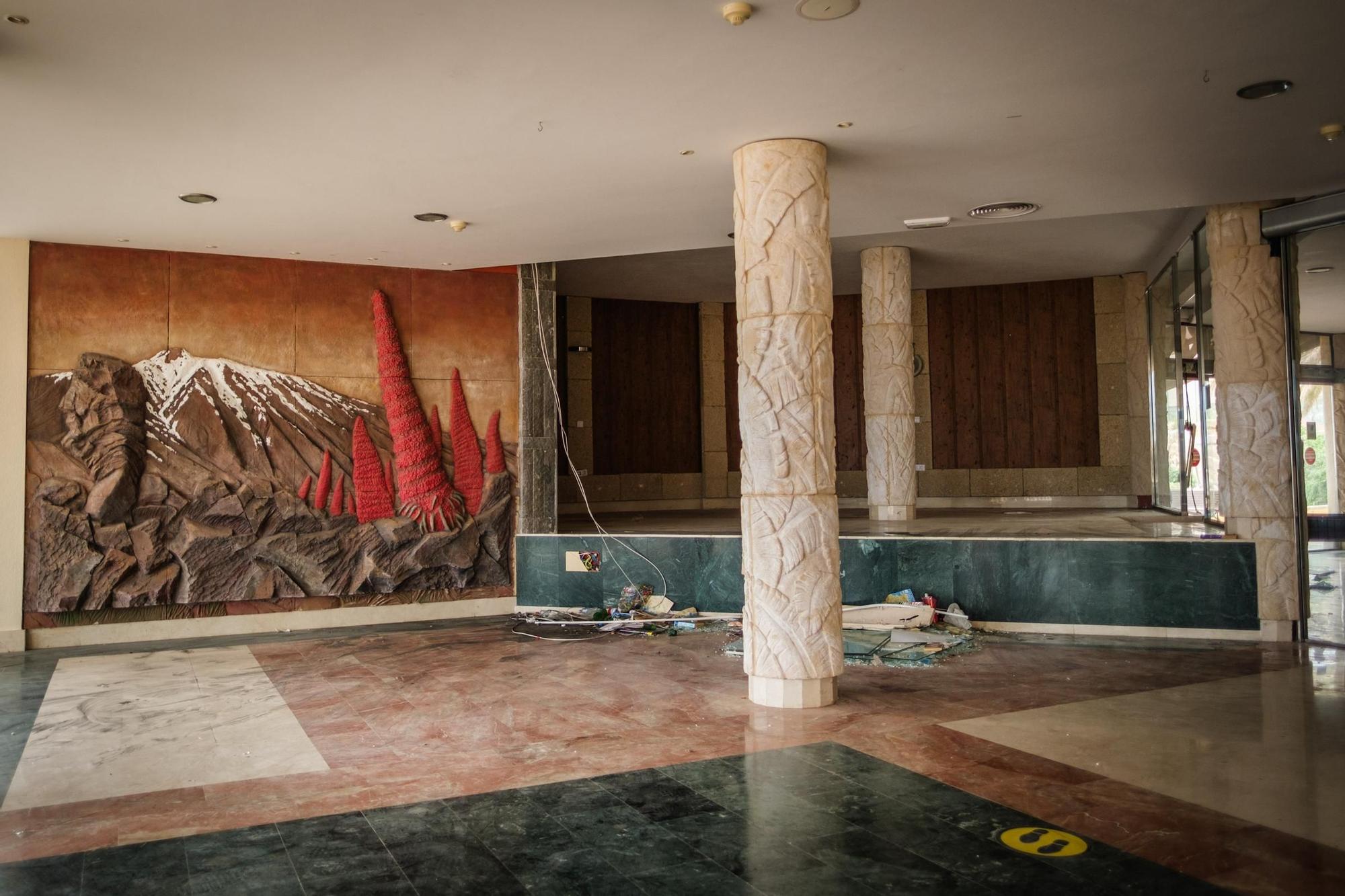 Hotel tomado por okupas en el sur de Tenerife
