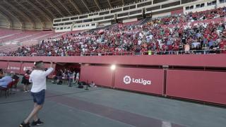 Son Moix se despide a lo grande de sus leyendas Salva Sevilla y Manolo Reina