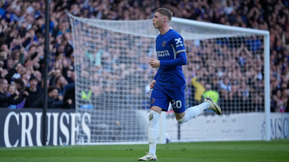 Cole Palmer celebra su gol ante Burnley en Stamford Bridge
