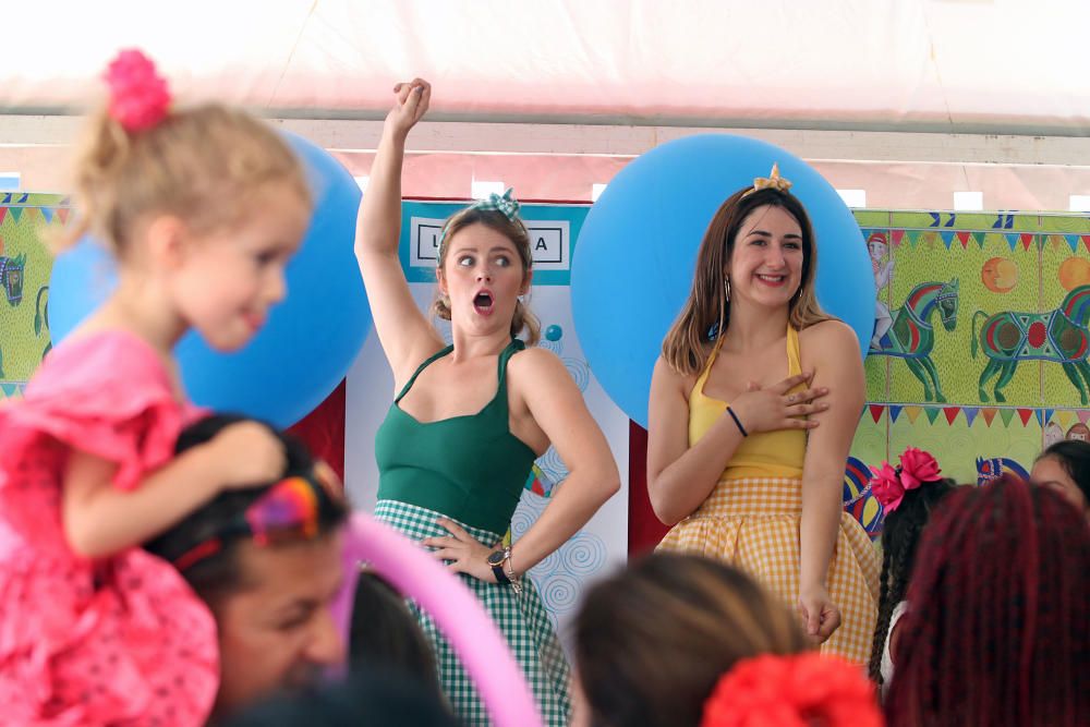 Los más pequeños disfrutan en la Feria Mágica