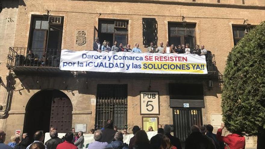 300 personas se manifiestan en Daroca contra la despoblación