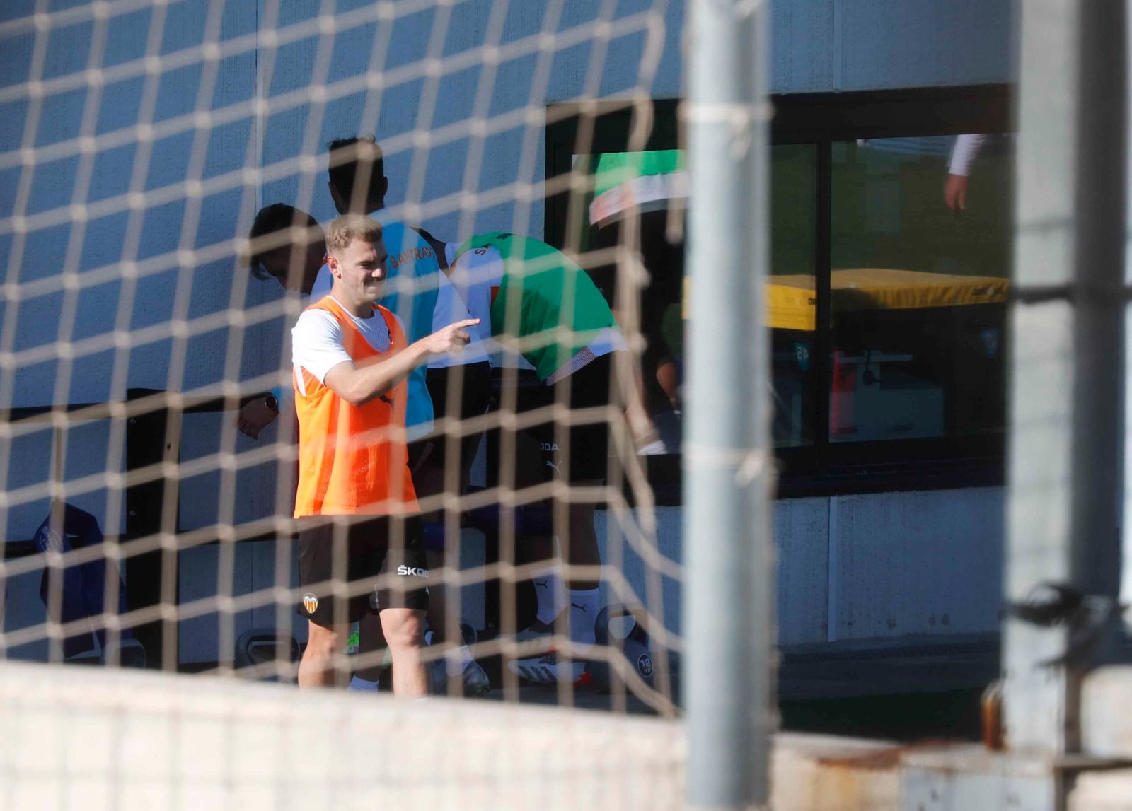 Bordalás cuenta con Racic y Correia en el entrenamiento de Paterna