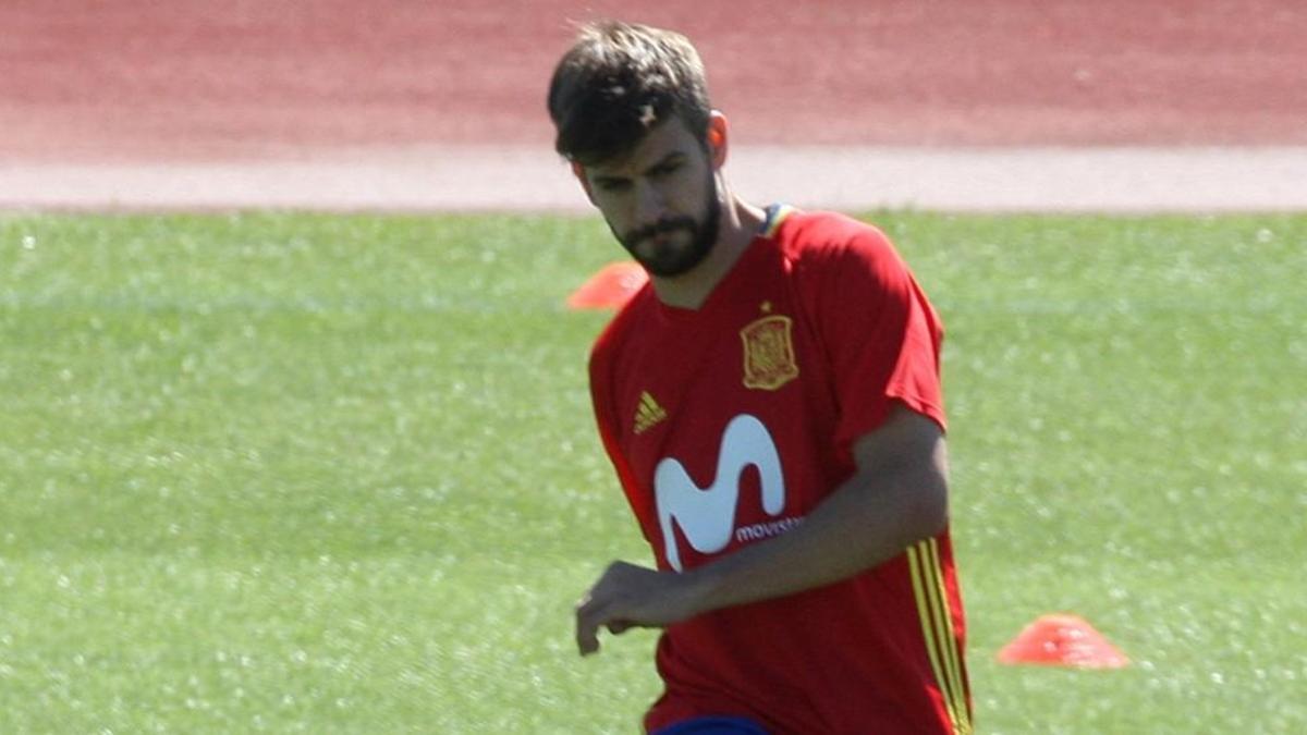 Gerard Piqué fue pitado en el Nuevo Condomina