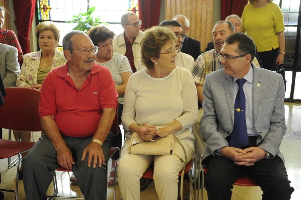 Homenaje a los 39 funcionarios municipales que se jubilan durante este 2016