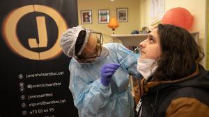 Madrid donarà tests d’antígens gratis per realitzar-los abans de les reunions nadalenques