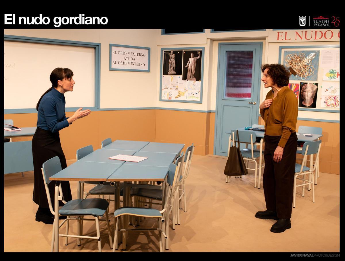 La obra enfrenta a una madre devastada y una profesora bajo presión en una especie de 'thriller verbal'