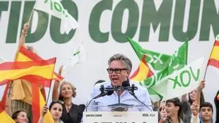 Gavira y Abascal cierran la campaña de las elecciones andaluzas en Sevilla cargando contra Moreno: "Estaba pensando en Eurovisión"