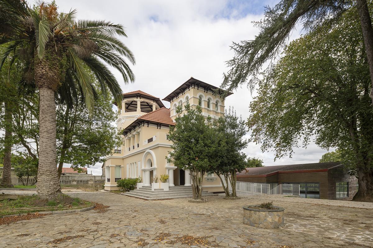 Rehabilitación integral de las edificaciones del pazo Os Loureiros en Bergondo.
