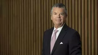 Grifols triplica su beneficio neto en 2024 hasta los 157 millones de euros en el año de Gotham y la OPA de Brookfield