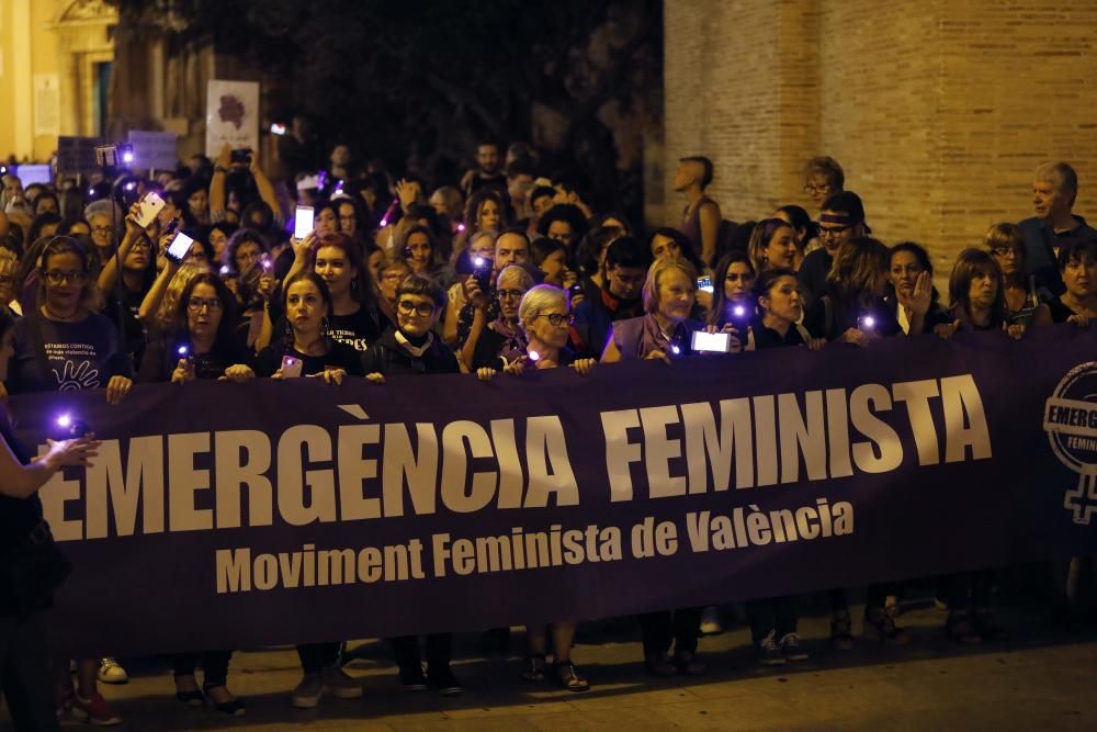 Manifestación en València por la emergencia feminista contra el maltrato