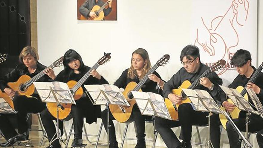 Una audición de guitarras evoca el legado musical de Manuel Babiloni