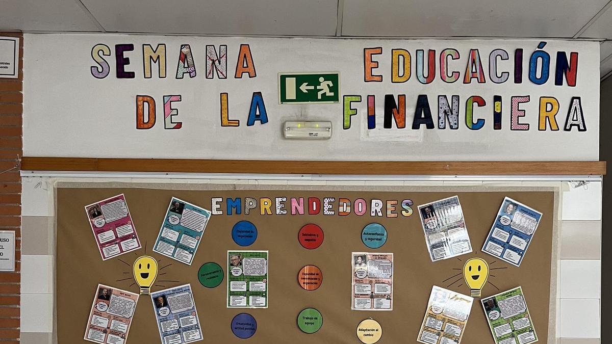 El IES Ítaca celebra la Semana de la Educación Financiera 2025 con talleres, juegos y aprendizaje práctico