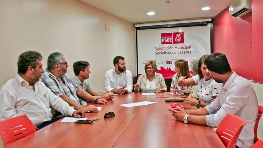 Salaya: «Hay muchas posibilidades de que el PSOE gane en Cáceres»