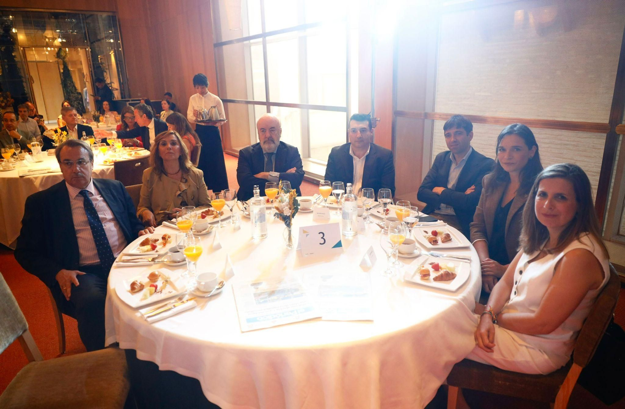 Natalia Chueca, en los Desayunos-Coloquios de EL PERIÓDICO DE ARAGÓN
