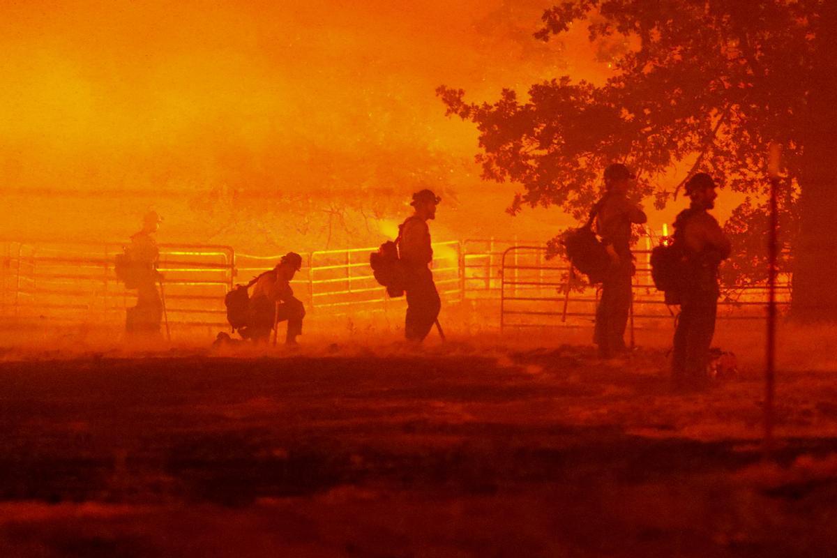 Otro devastador fuego en Mariposa (California) se acerca al parque de Yosemite