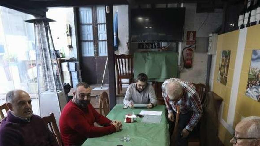 José Nico, Vladimir Hernández, Manuel Campa, Gonzalo Mojardín y Manuel Ruano, ayer en la reunión.