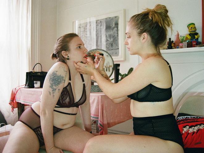 Lena Dunham y Jemima Kirke en la nueva campaña de Lonely Girls