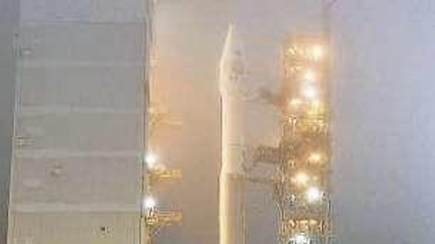A las 04.05 horas la Nasa realizó el lanzamiento de la sonda desde la base aérea de California. // FDV