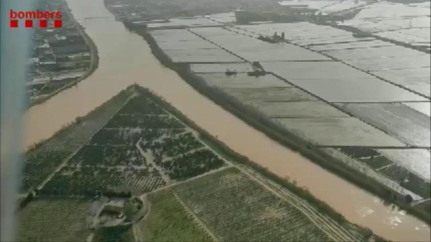 El mar inunda 3.000 hectàrees d'arrossars al delta de l'Ebre