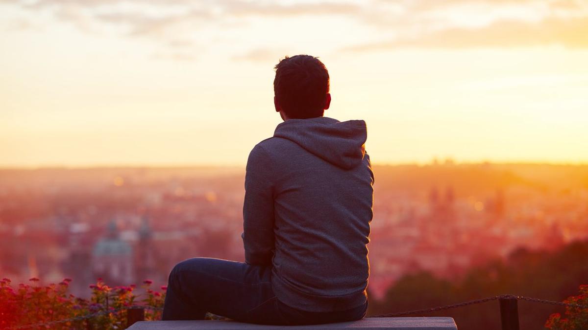 La importancia de la soledad: por qué el tiempo a solas es bueno