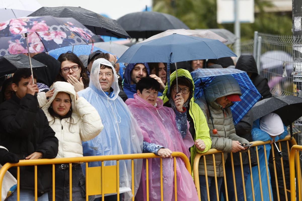 Búscate en la mascletà del 17 de marzo