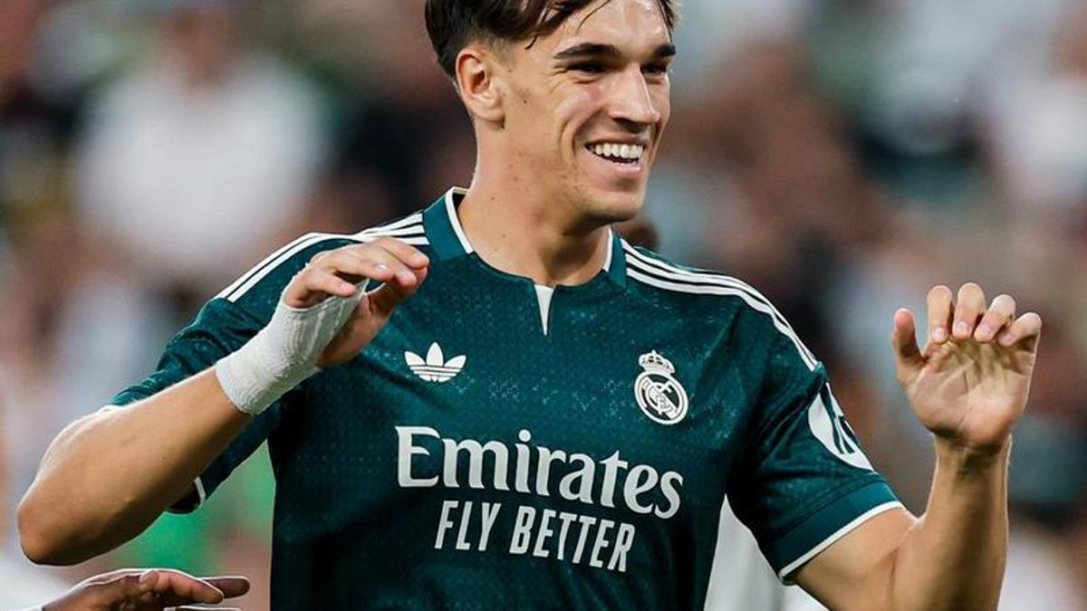Primer gol del valenciano Carlos Espí con el Real Madrid