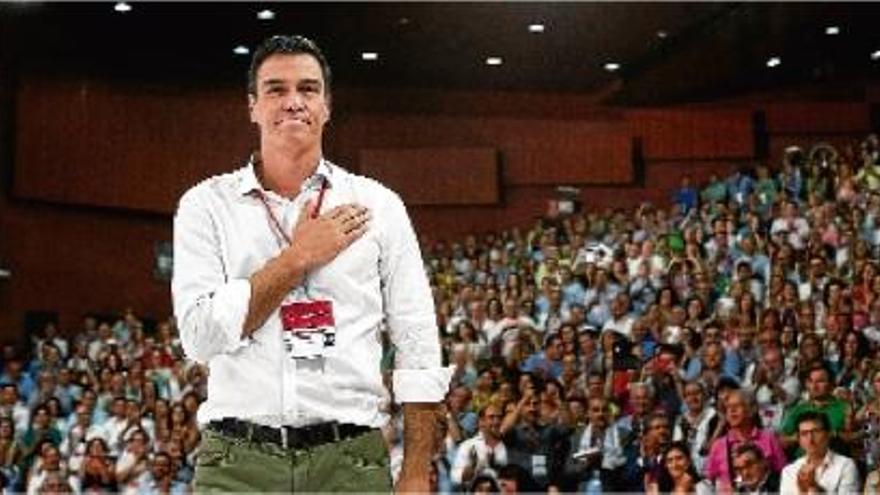 Pedro Sánchez va ser proclamat per aclamació pels 3.000 assistents al congrés socialista