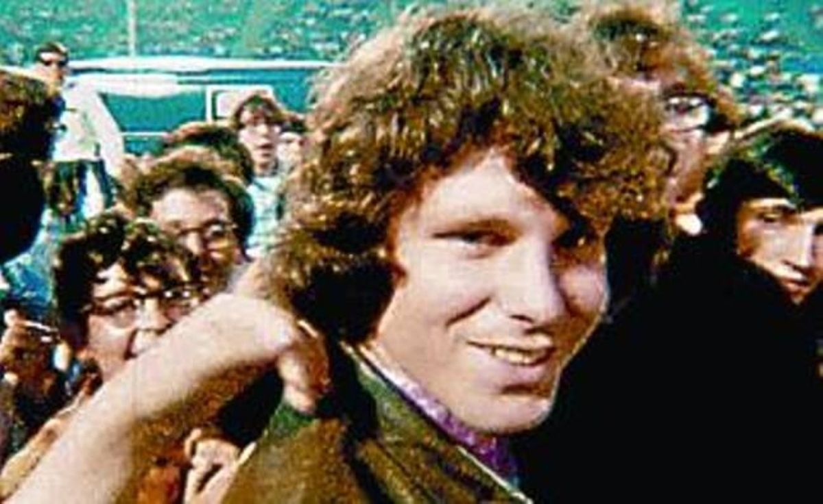 ESTRELLES FUGACES 3 De dalt a baix, Jimi Hendrix, Janis Joplin, Brian Jones, Jim Morrison i Kurt Cobain. ESTRELLES FUGACES 3 De dalt a baix, Jimi Hendrix, Janis Joplin, Brian Jones, Jim Morrison i Kurt Cobain.