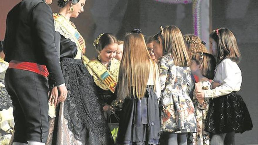 Carmen y Sofía, las madrinas galácticas de Tir de Colom