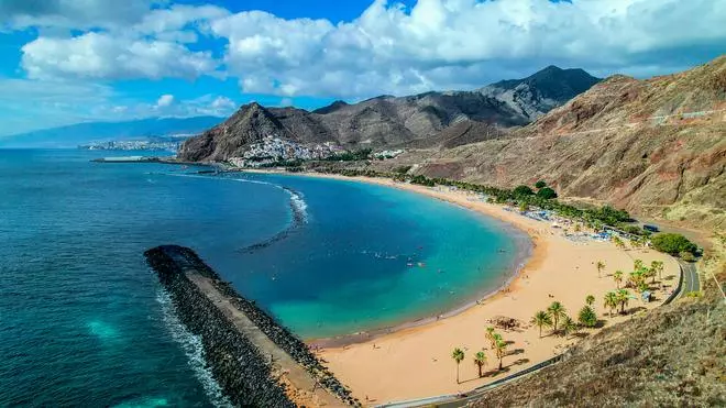 Mercados navideños y playas volcánicas: Tenerife se viste de fiesta para celebrar la Navidad