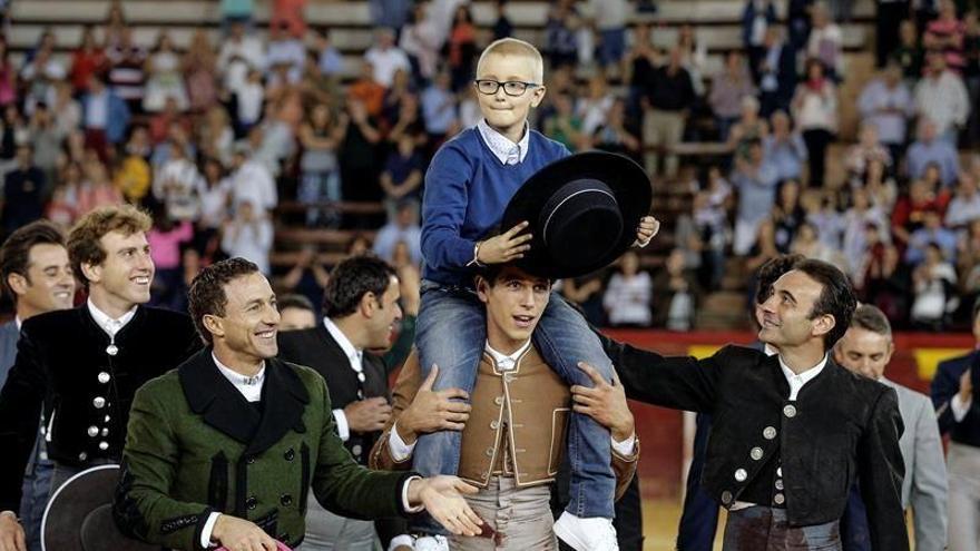 Fallece Adrián Hinojosa, el niño valenciano con cáncer que quería ser torero